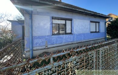 Rodinný dom na polosamote v obci Rastislavice– pokoj, ticho a súkromie len pár kilometrov od aquaparku v Poľnom Kesove