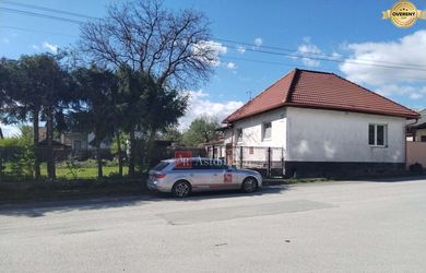 Predaj:RD, rozdelený na 2 Byty s pozemkom 713 m2 Vrútky