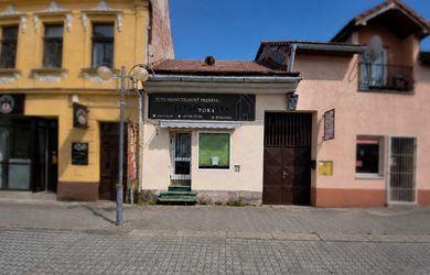 TOKA - NA PREDAJ - Exkluzívna investičná príležitosť v centre Bytče – ideálne na podnikanie aj bývanie